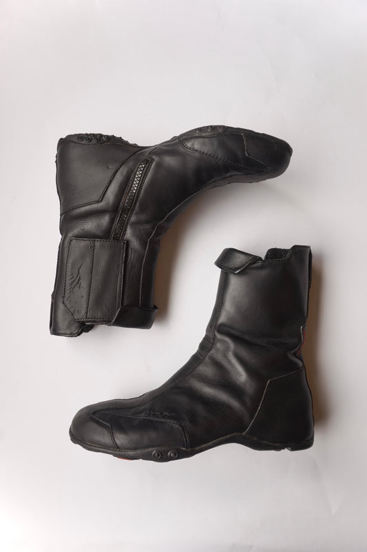 DKNY Leather Zip Boots US7