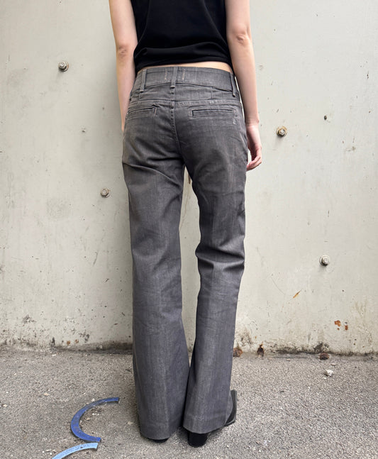 American Boot-shaped jeans