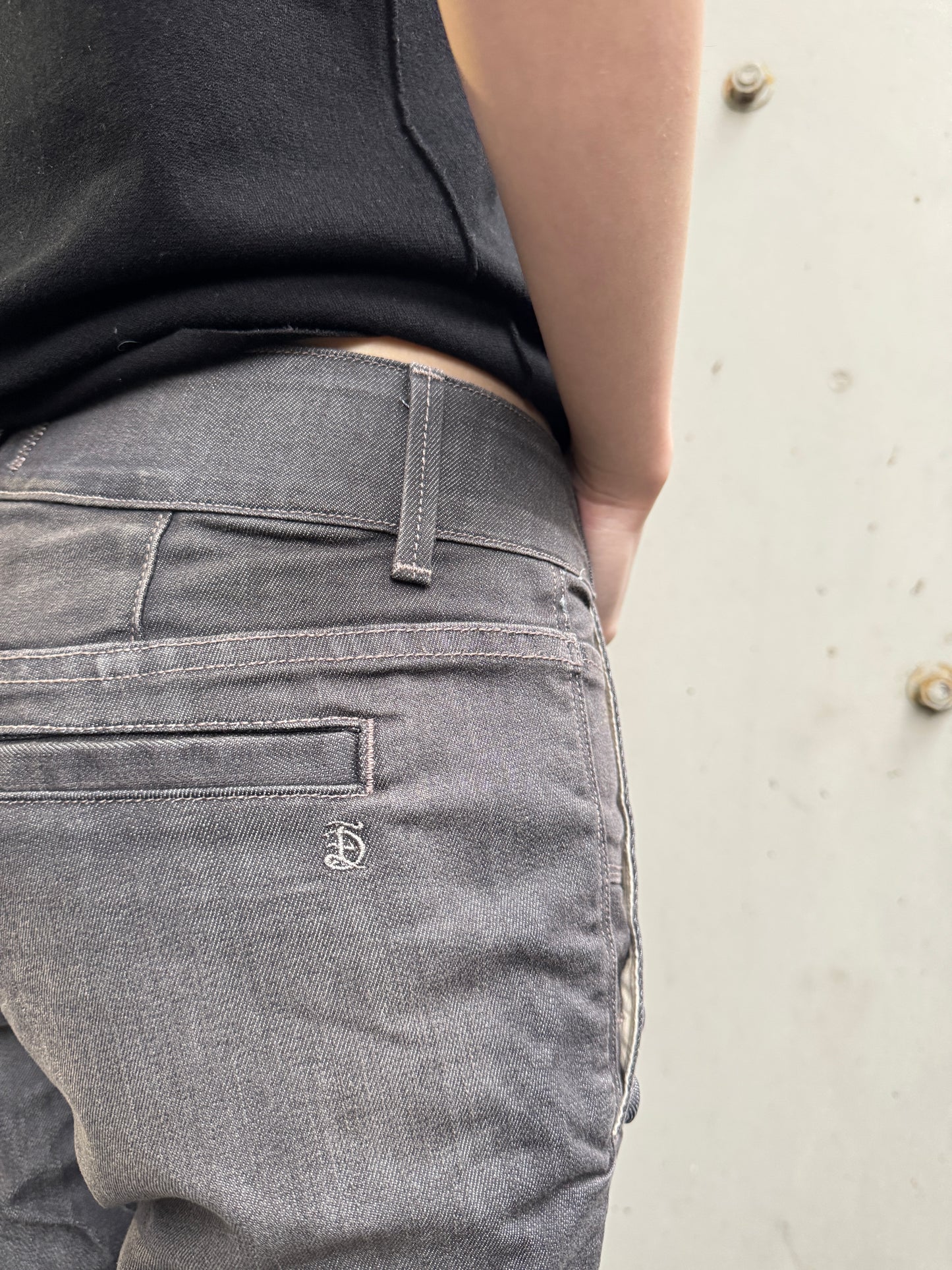 American Boot-shaped jeans
