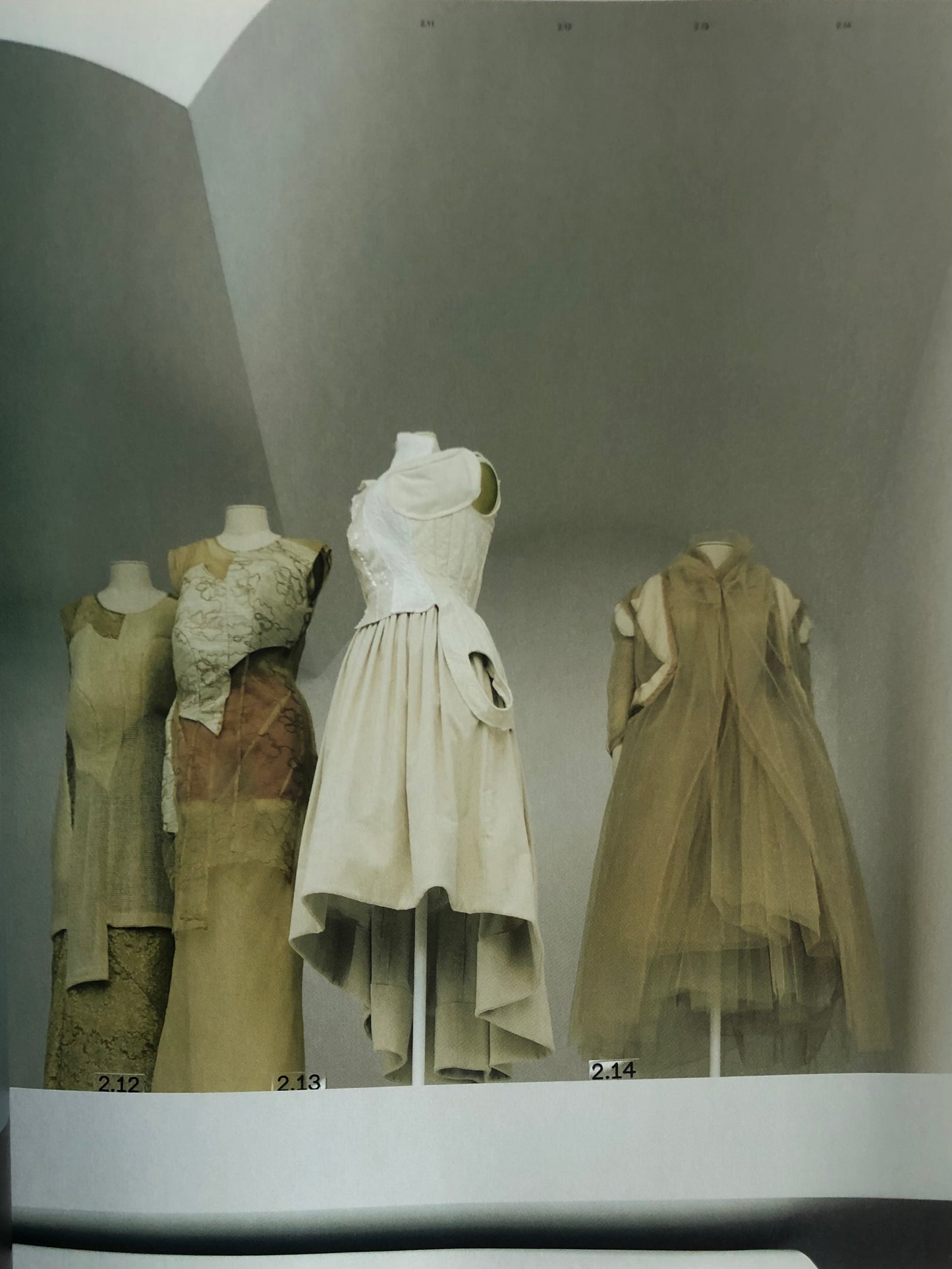 +81 Magazine Vol.76 | COMME des GARÇONS 20th Anniversary Issue