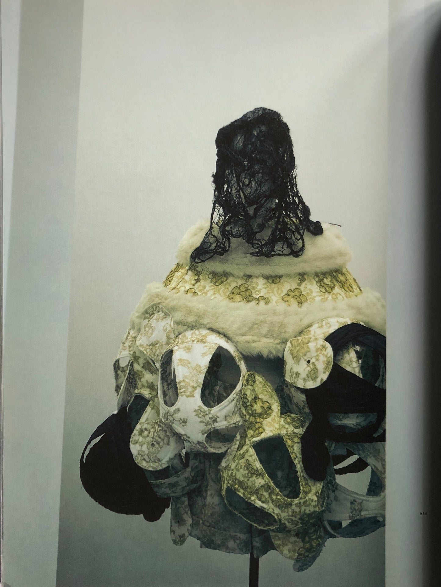 +81 Magazine Vol.76 | COMME des GARÇONS 20th Anniversary Issue