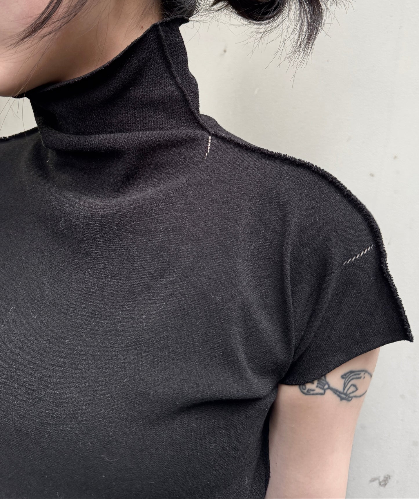 ISSEY MIYAKE APOC SHORT SLEEVE TURTLENECK