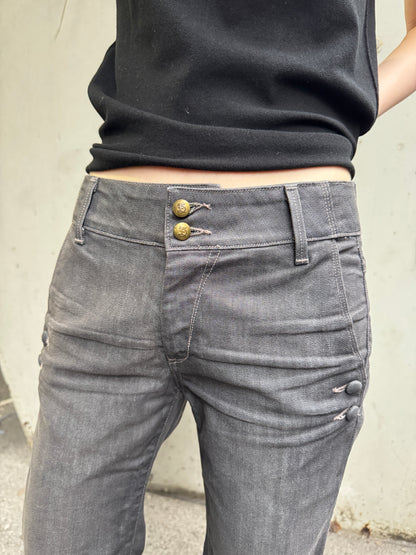 American Boot-shaped jeans